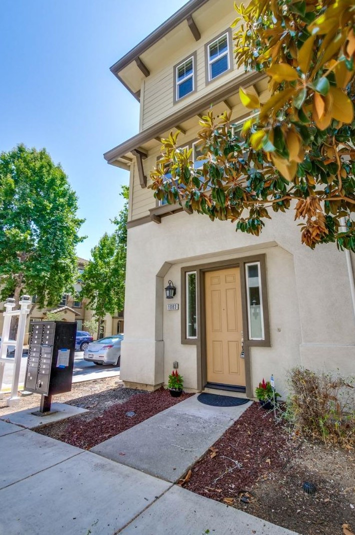 1083 Yarrow Ter, San Jose, CA 95133