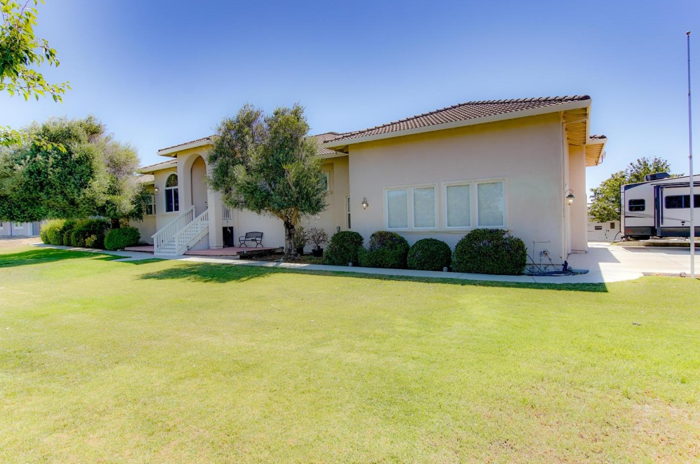 2820 Ty Dr, Hollister, CA 95023
