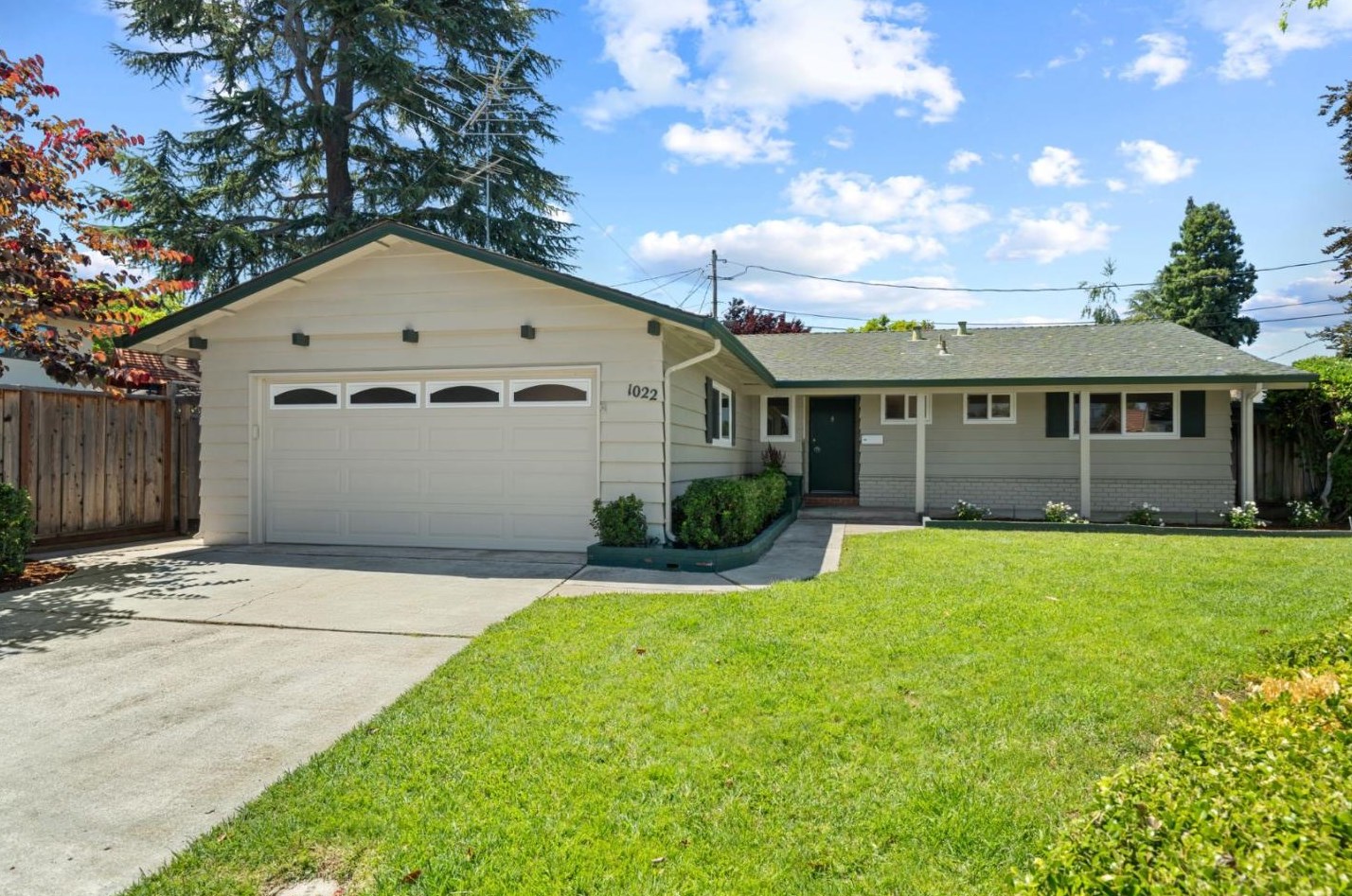 1022 Hiawatha Ct, Sunnyvale, CA 94087