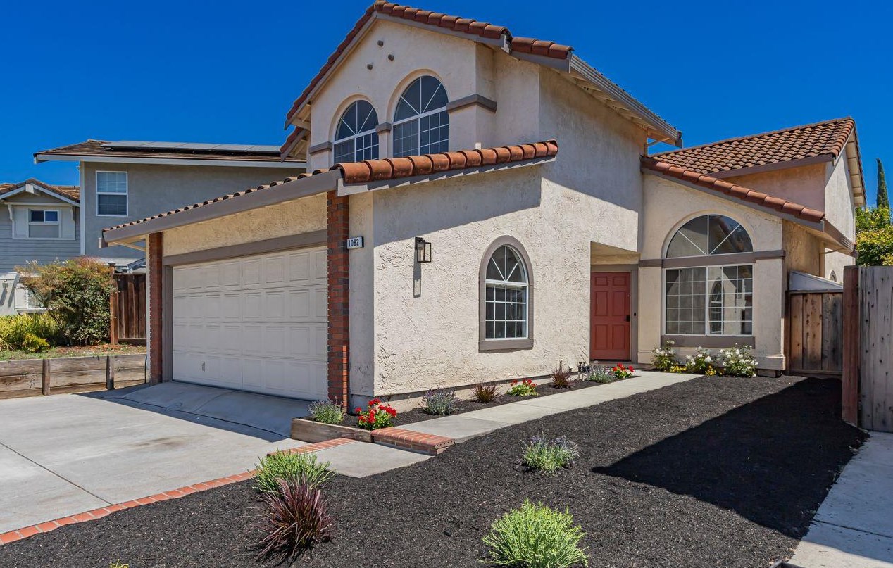 1082 Sandalwood Ln, Milpitas, CA 95035