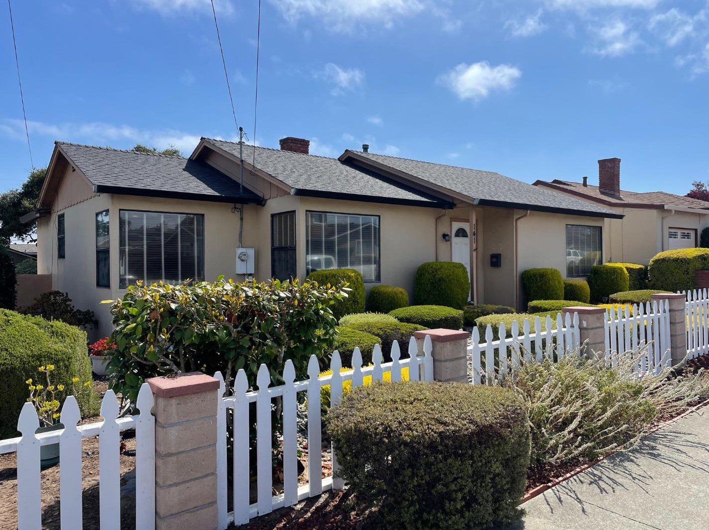 141 John St, Monterey, CA 93940-3839