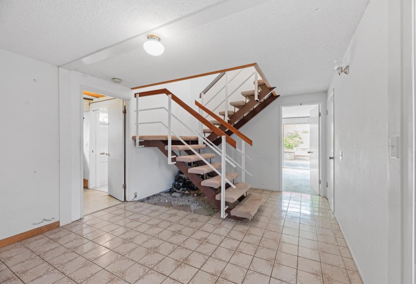 2400 Erin Pl, South San Francisco, CA 94080