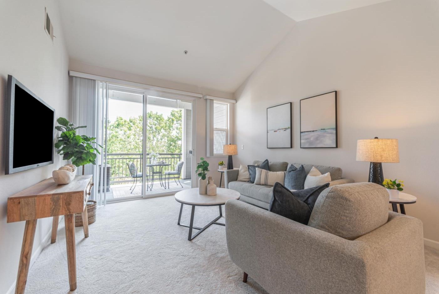 1982 W Bayshore Rd 230, Palo Alto, CA 94303