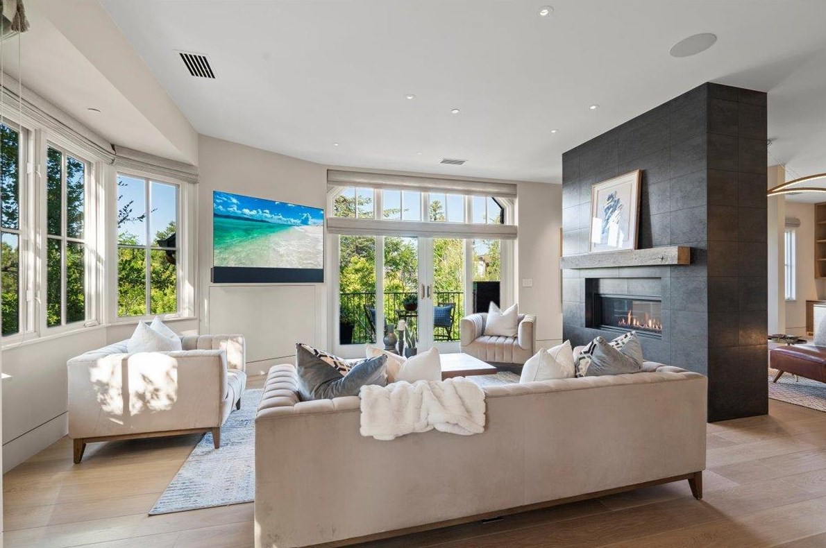 38 3rd St 302, Los Altos, CA 94022