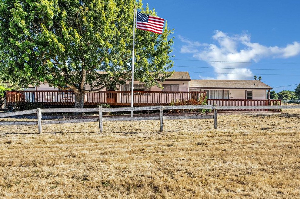 18685 Pesante Rd, Salinas, CA 93907