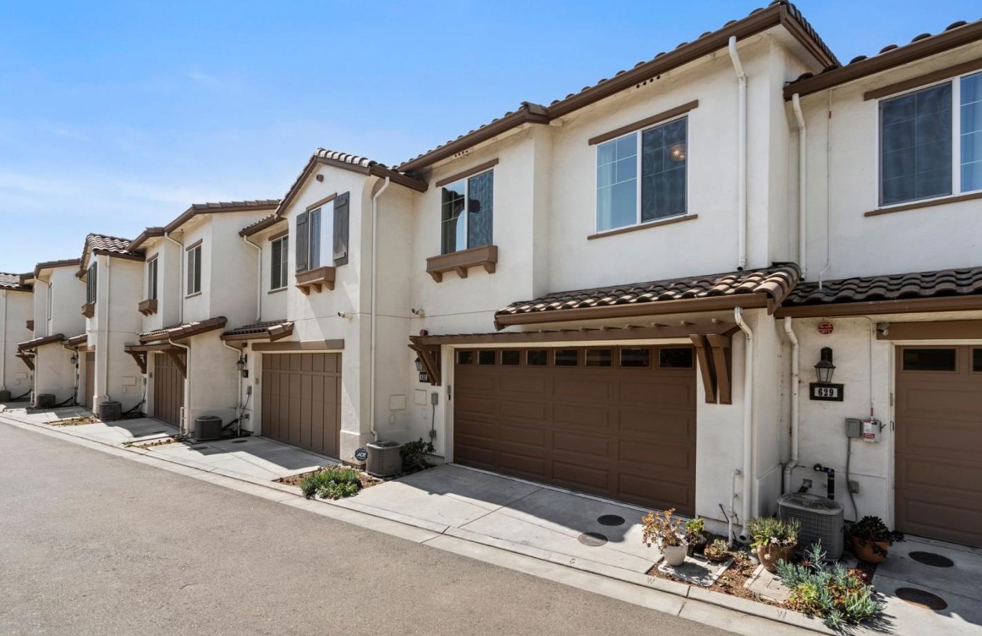 633 Blossom Hill Rd, Los Gatos CA  95032-3409 exterior