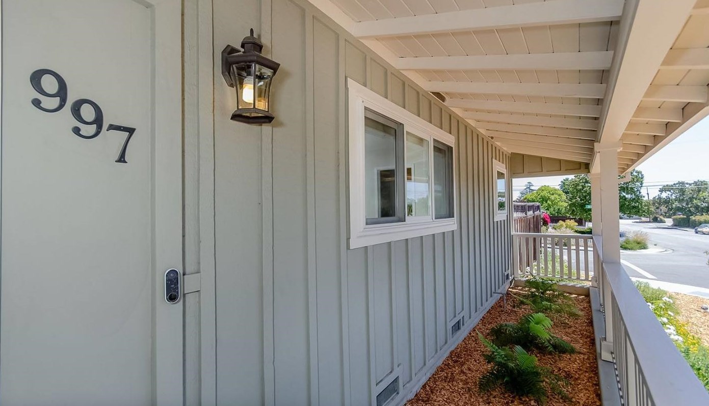 997 Glennan Dr, Redwood City, CA 94061