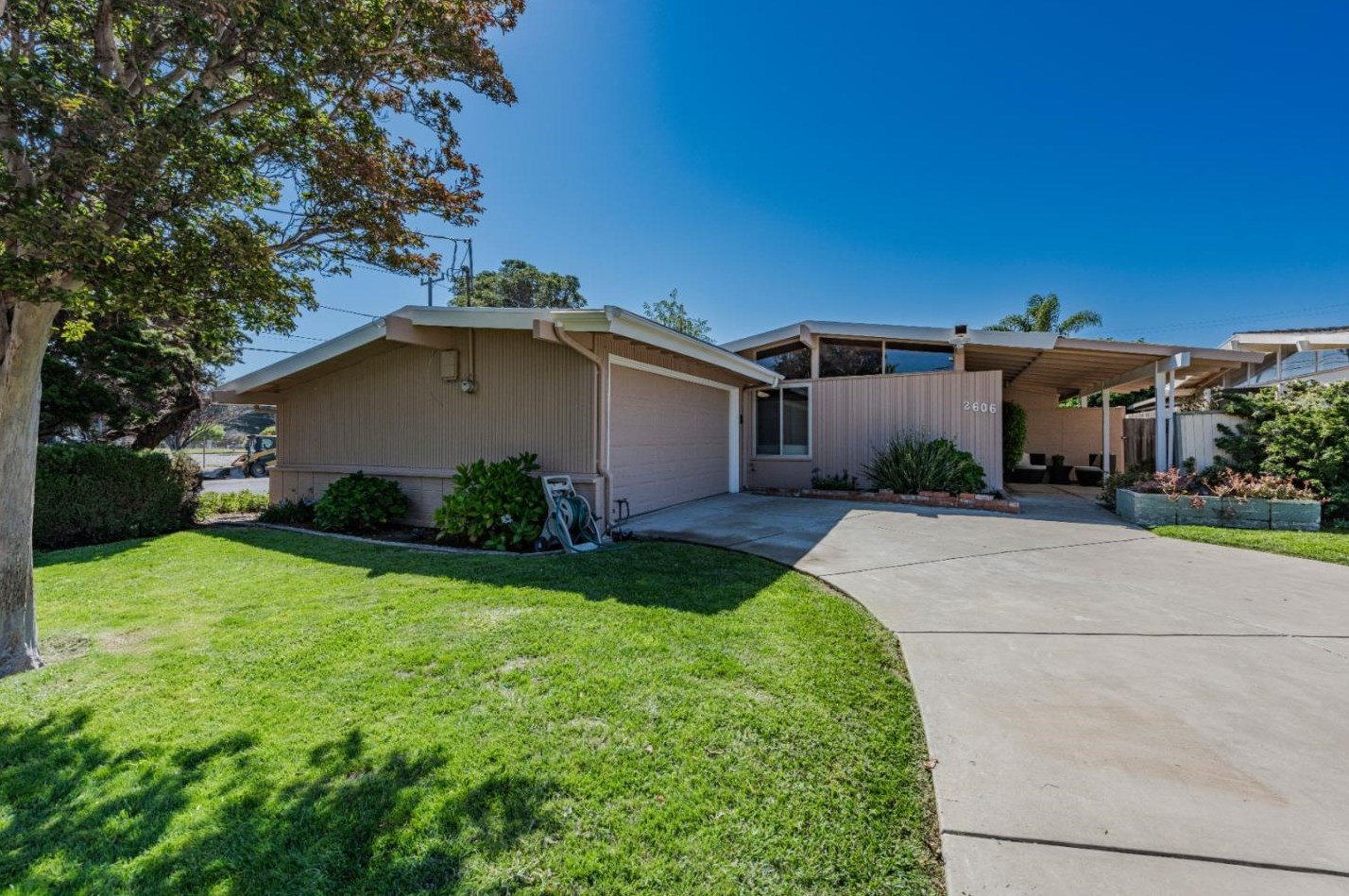 2606 Leeward St, Hayward, CA 94545