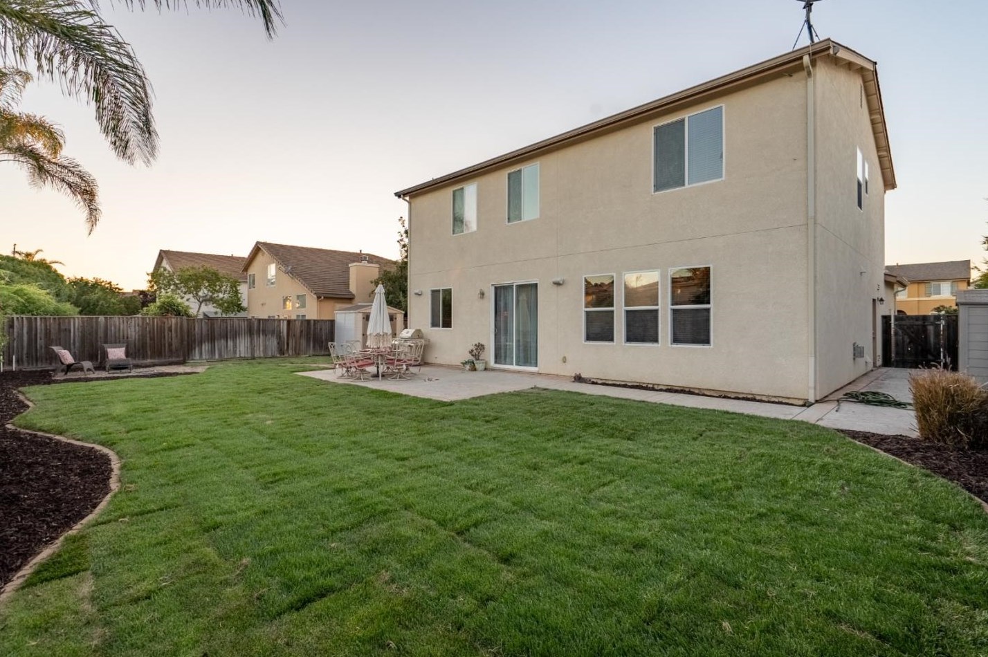 1731 Brighton Dr, Hollister CA  95023-8075 exterior