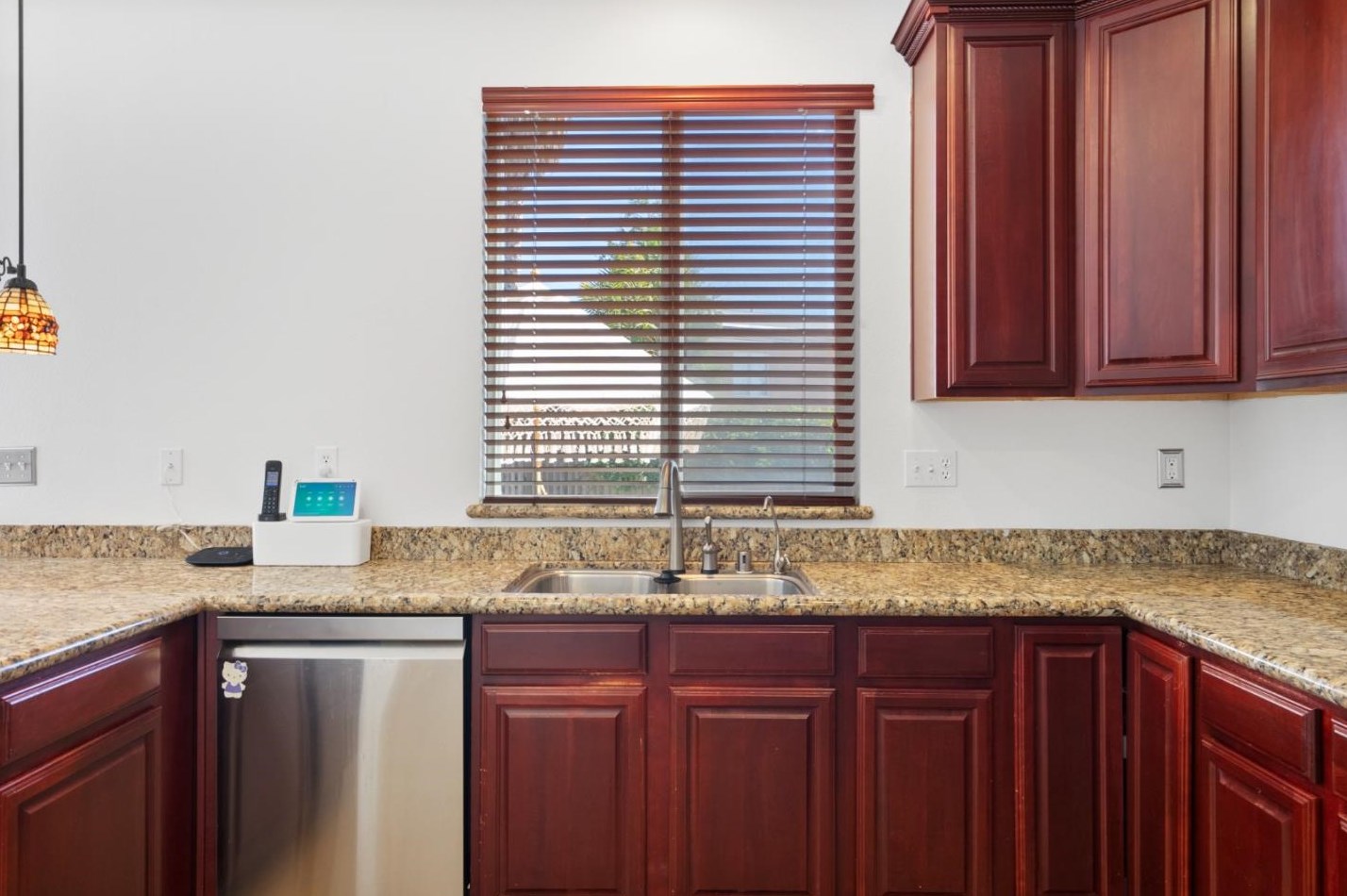 1731 Brighton Dr, Hollister CA  95023-8075 exterior