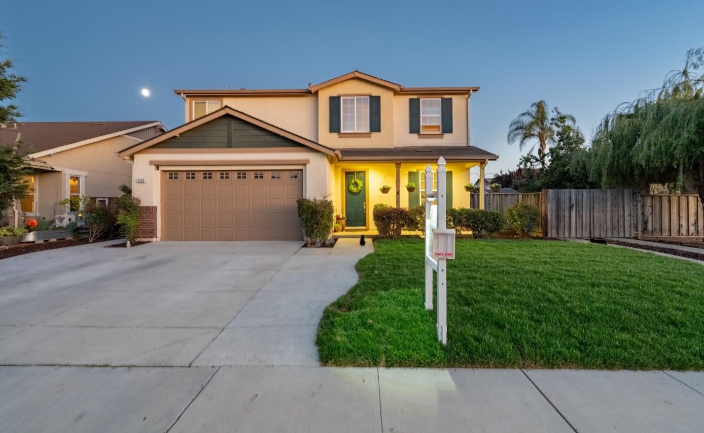 1731 Brighton Dr, Hollister CA  95023-8075 exterior