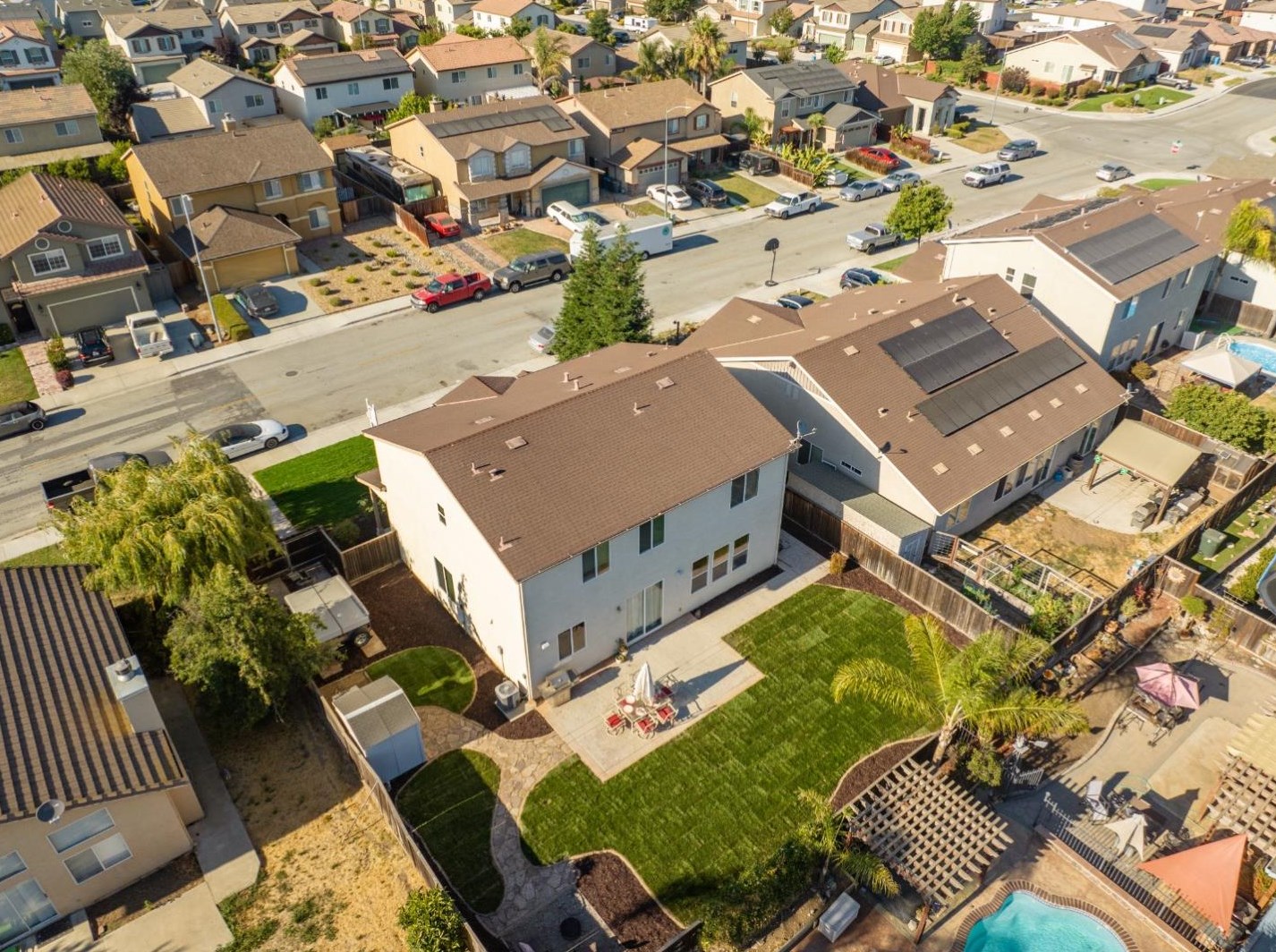1731 Brighton Dr, Hollister CA  95023-8075 exterior