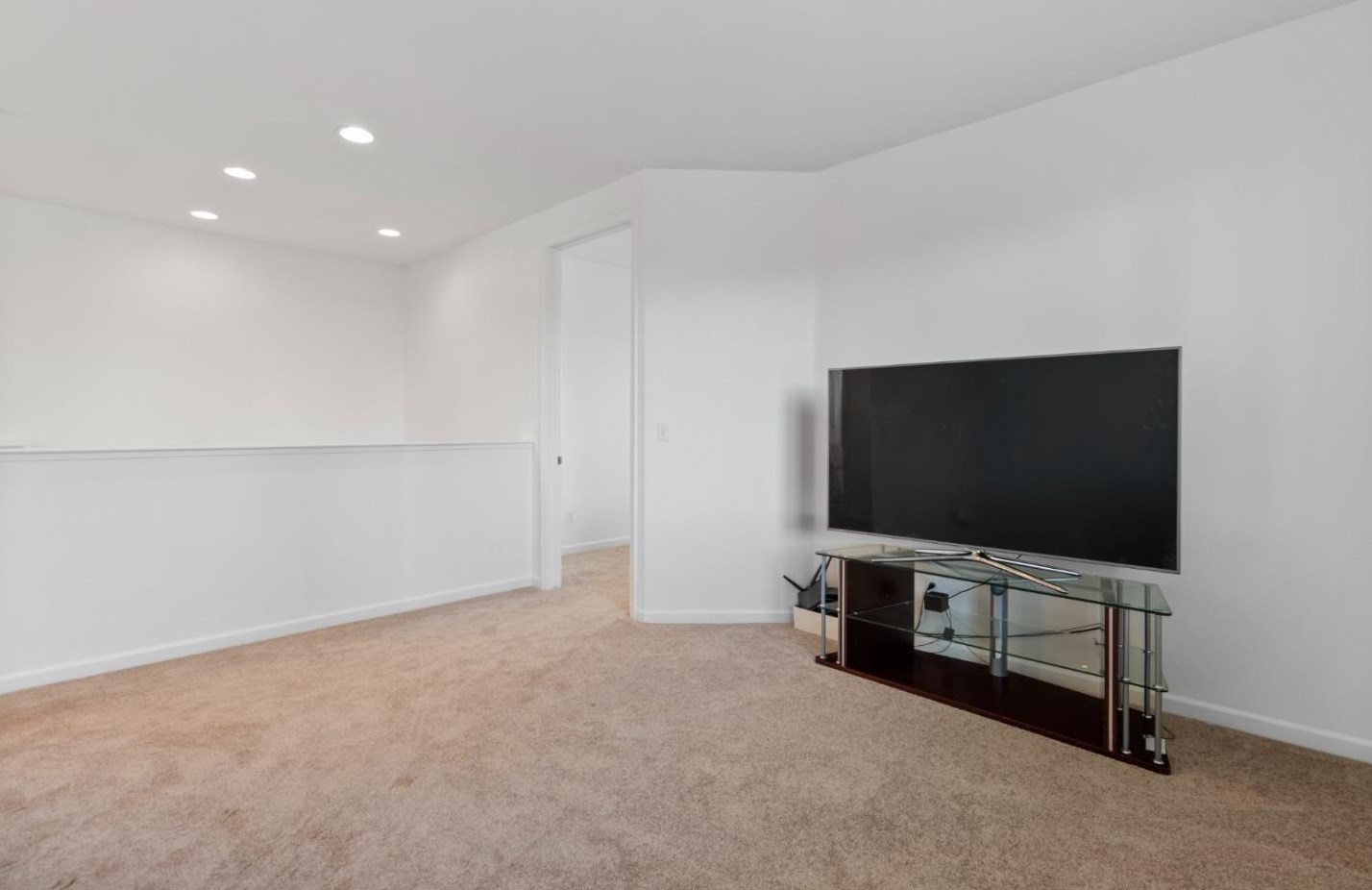 1731 Brighton Dr, Hollister CA  95023-8075 exterior