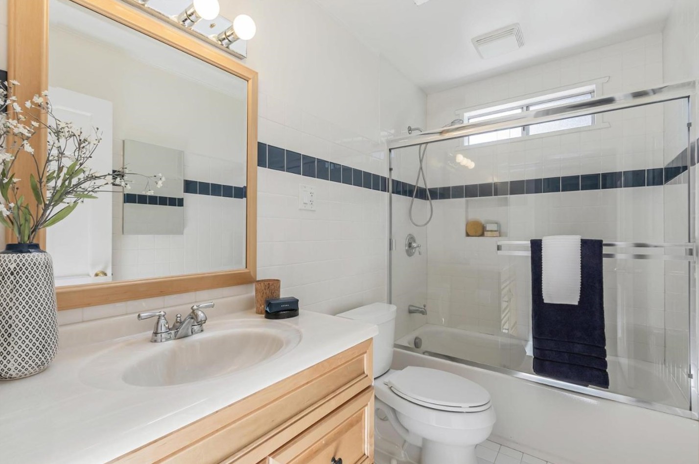 1570 Ben Roe Dr, Los Altos CA 94024-6241 exterior