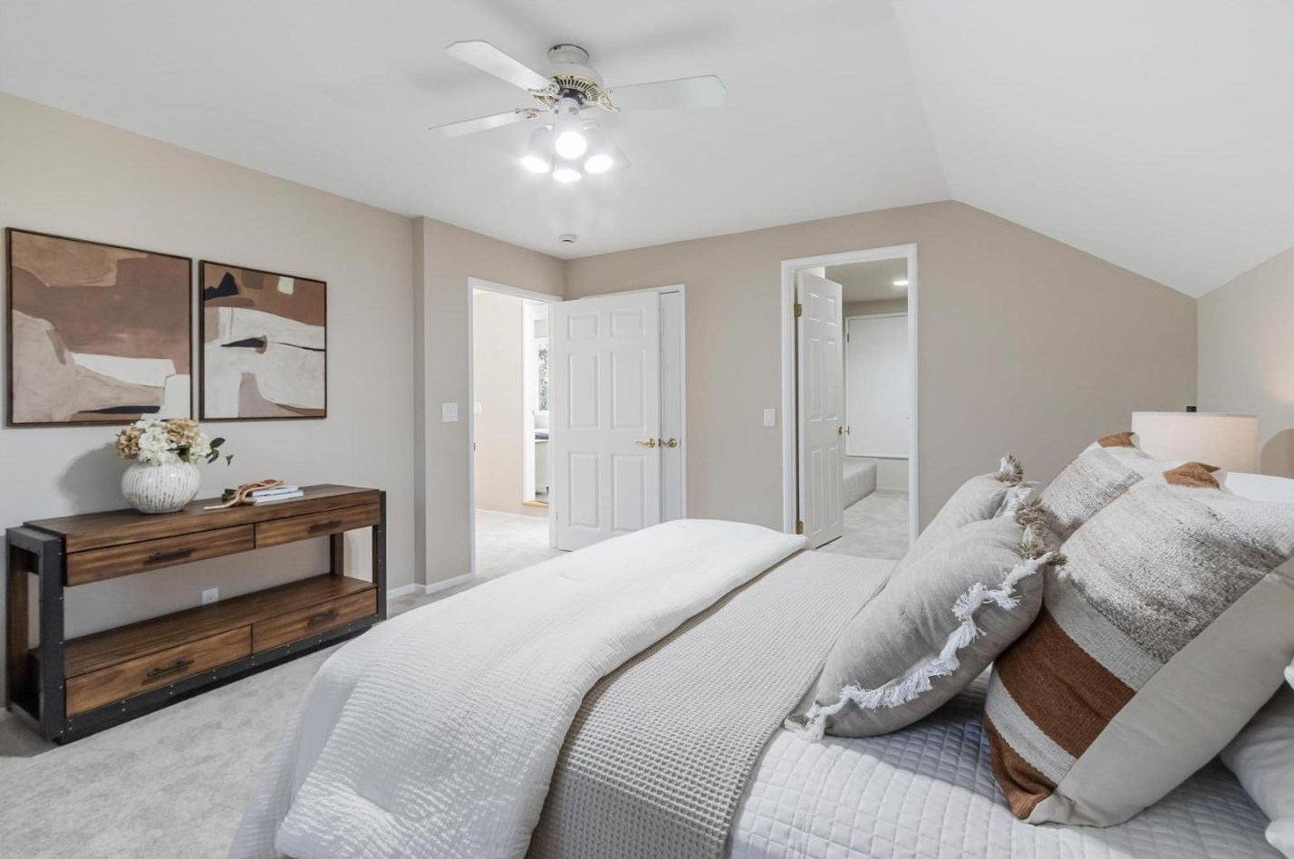 1570 Ben Roe Dr, Los Altos CA 94024-6241 exterior