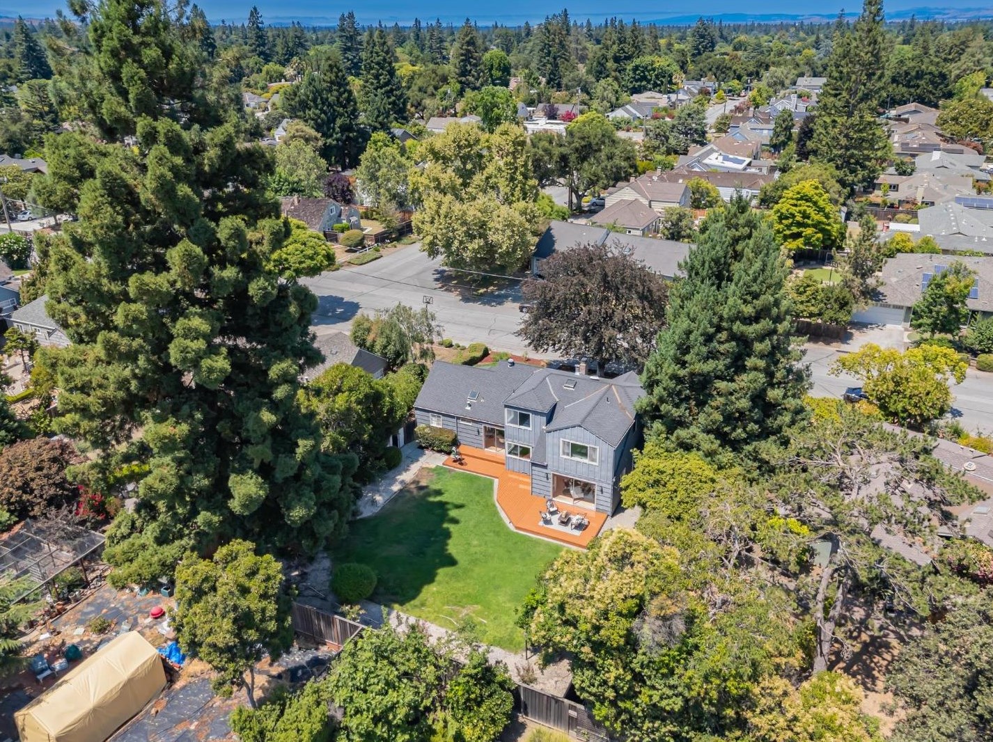 1570 Ben Roe Dr, Los Altos CA 94024-6241 exterior