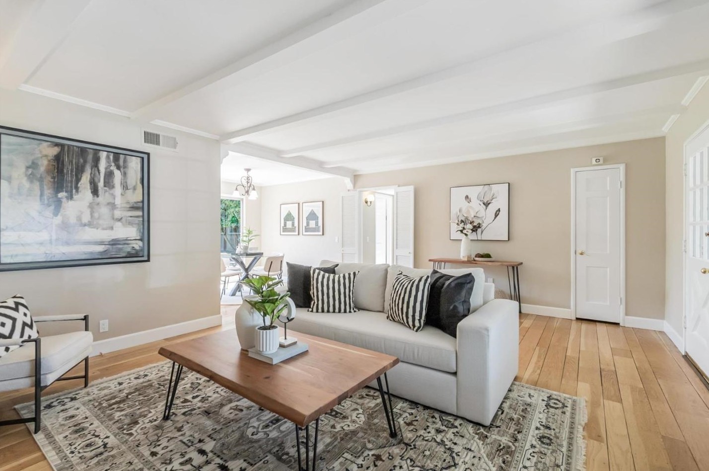 1570 Ben Roe Dr, Los Altos CA 94024-6241 exterior