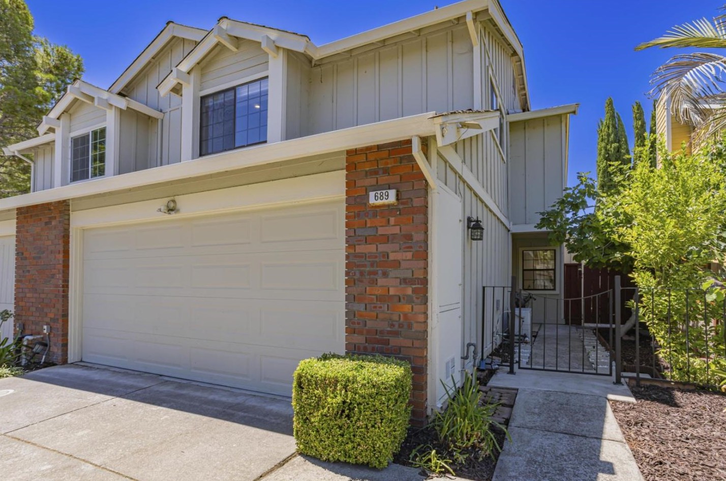 689 Erie Cir, Milpitas, CA 95035