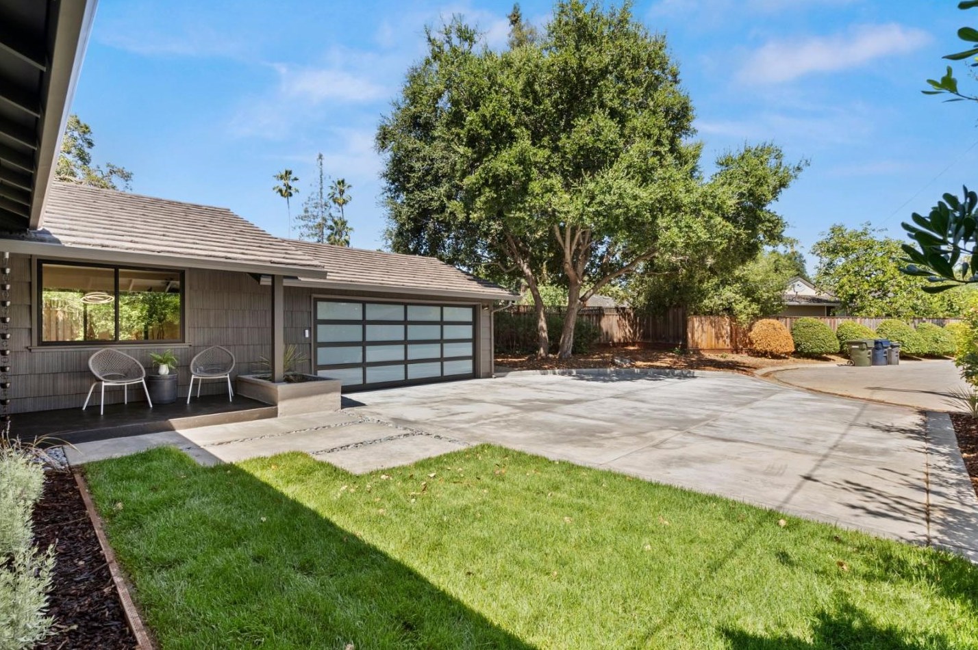 1320 Mc Clure Ln, Los Altos, CA 94024