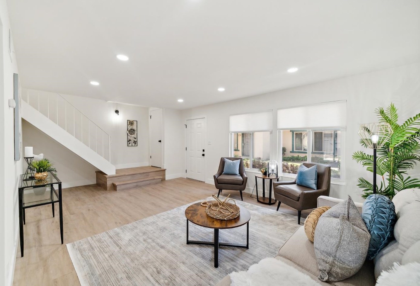 27751 Del Norte Ct, Hayward, CA 94545