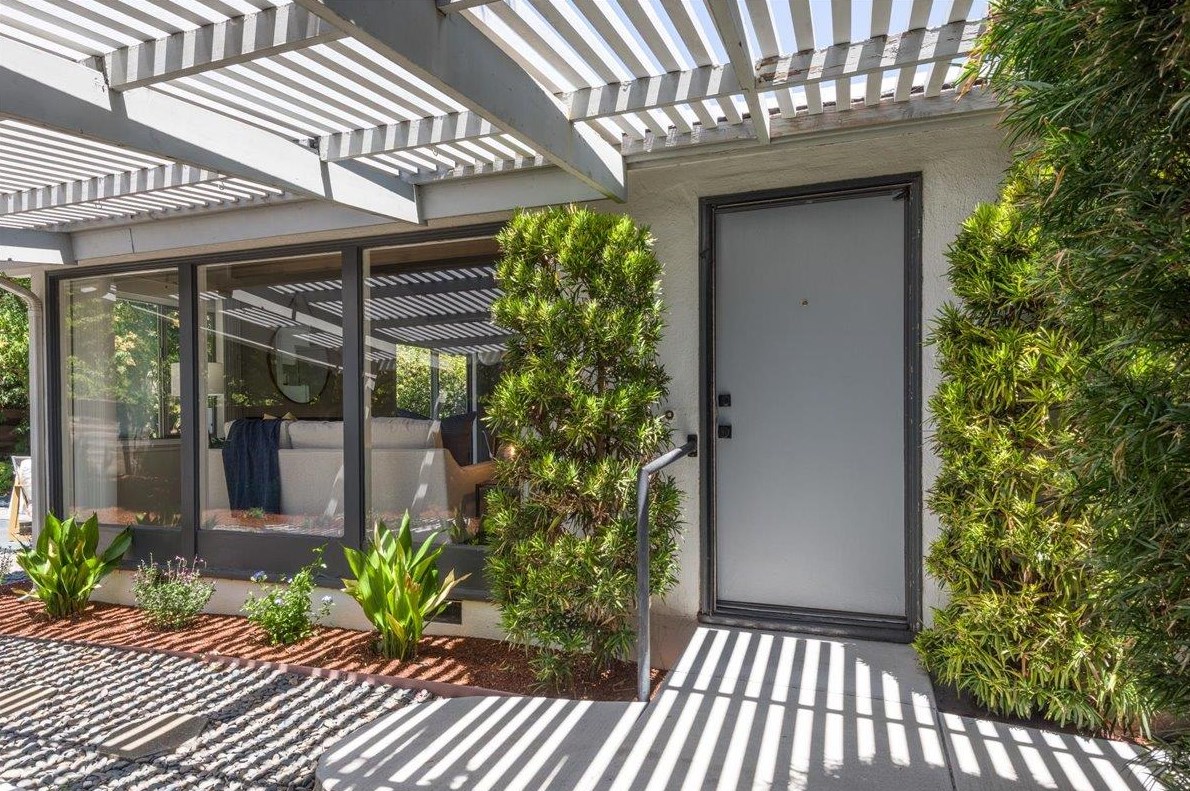 527 Loma Verde Ave, Palo Alto, CA 94306-3031