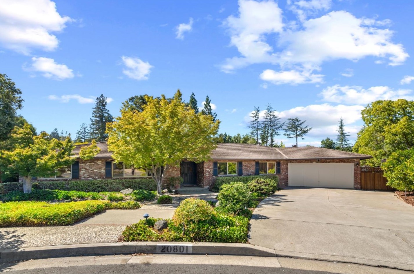 20801 Sevilla Ln, Saratoga, CA 95070