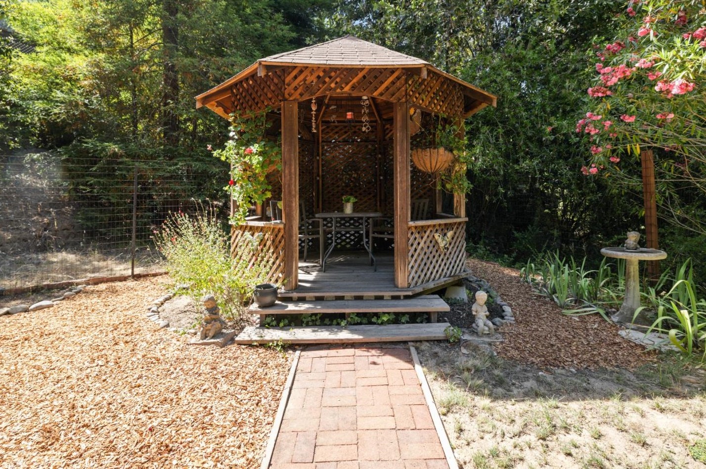 1800 Altamont Dr, Felton, CA 95018