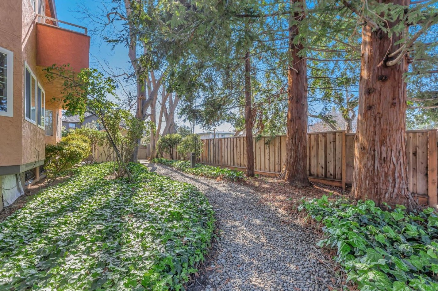 1721 California St, Mountain View CA  94041-1771 exterior