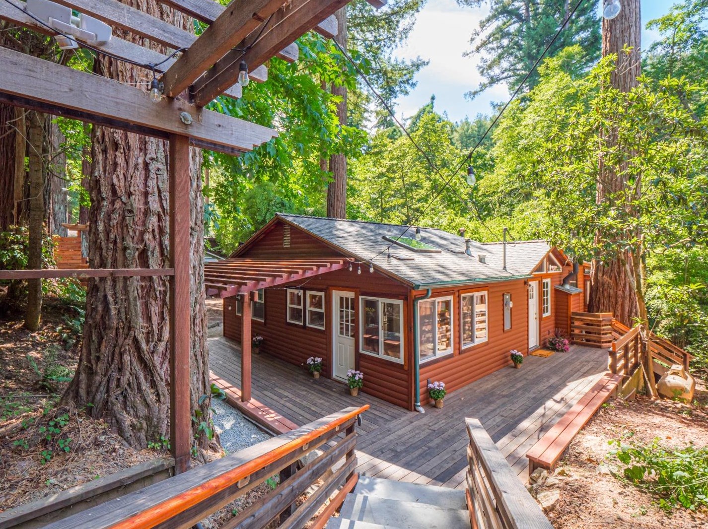 170 E Creek Rd, Felton, CA 95018