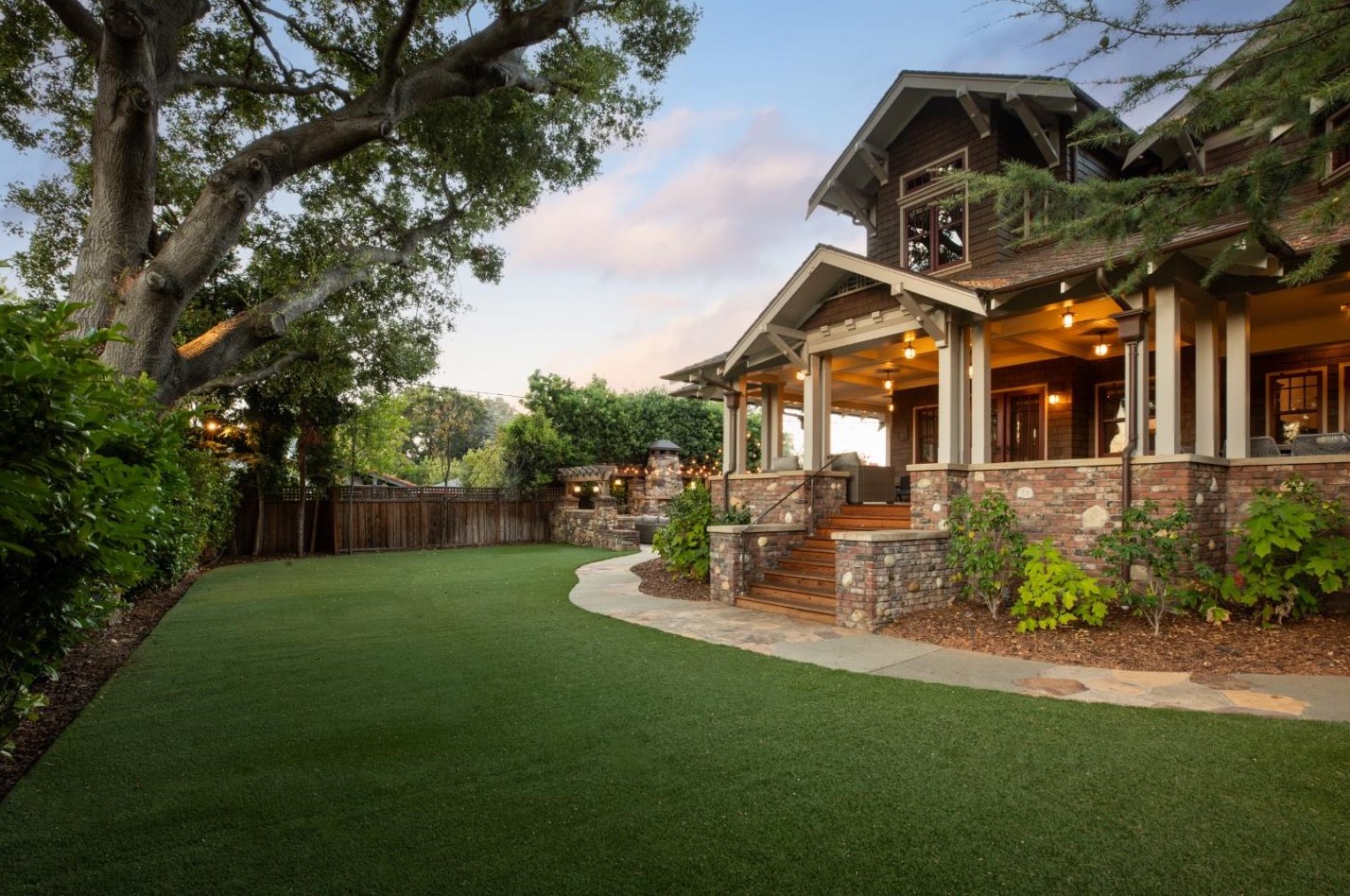 711 University Ave, Los Altos CA  94022-3932 exterior