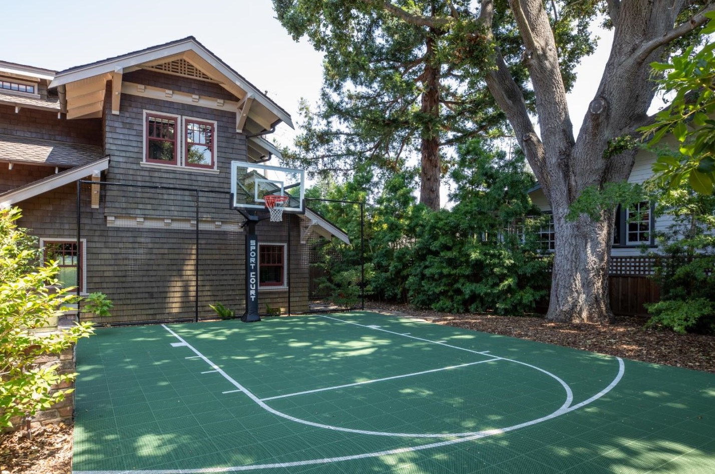 711 University Ave, Los Altos CA  94022-3932 exterior