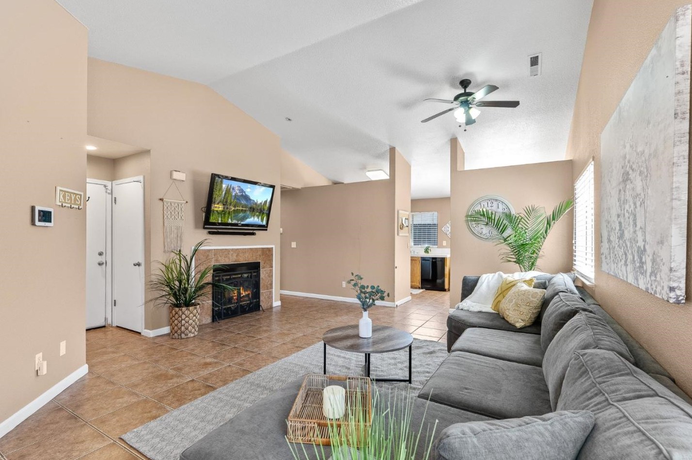550 Indian Warrior Way, Soledad, CA 93960