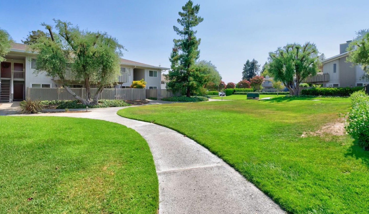 255 S Rengstorff Ave 135, Mountain View, CA 94040