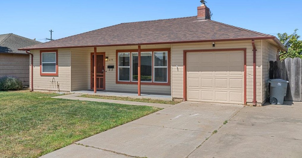279 Maryal Dr, Salinas, CA 93906