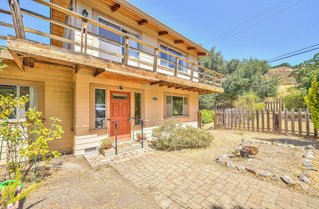 260 San Benancio Rd, Salinas, CA 93908