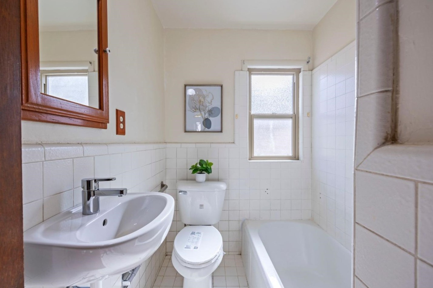 1626 San Fernando St, San Jose CA  95116-2421 exterior