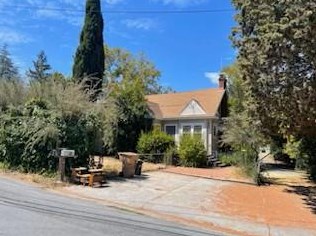 965 Terrace Dr, Los Altos, CA 94024