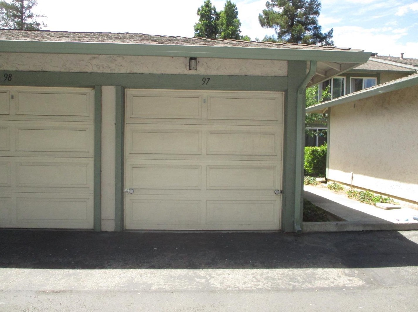 637 Balfour Dr, San Jose, CA 95111