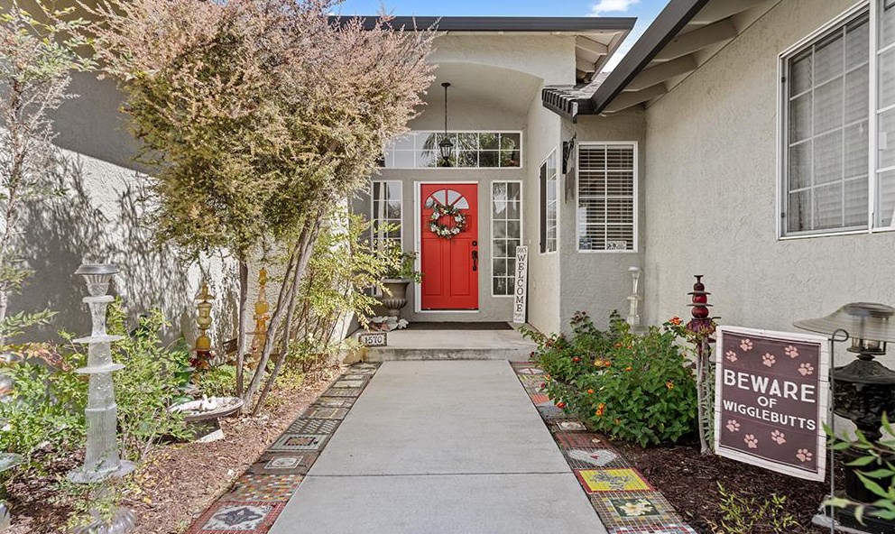 1570 Hilltop Rd, Hollister, CA 95023