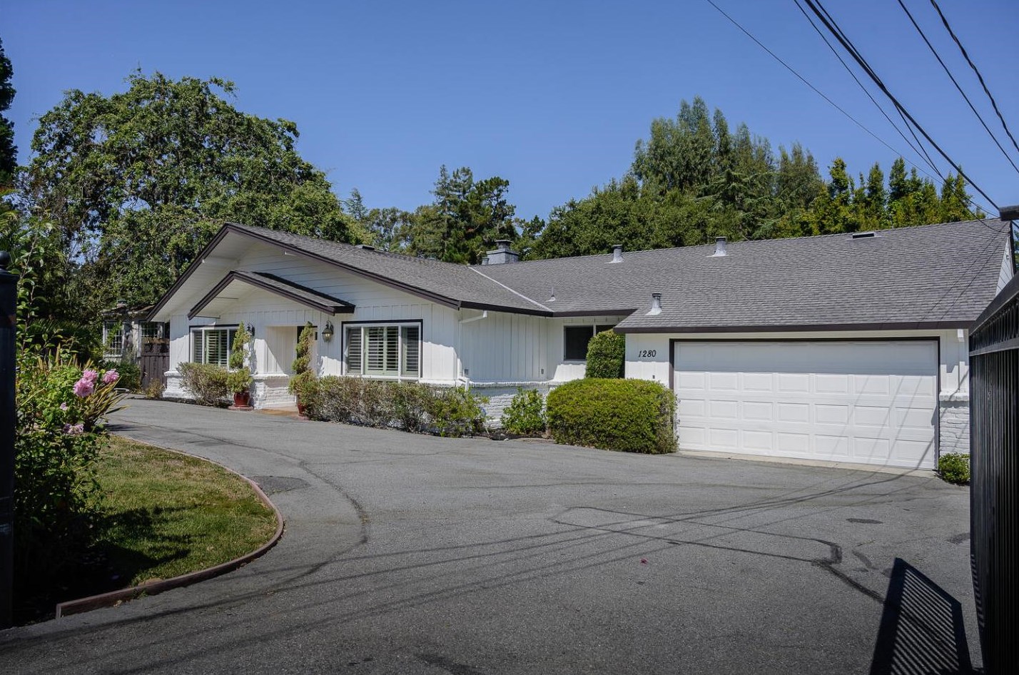 1280 Edgewood Rd, Redwood City, CA 94062