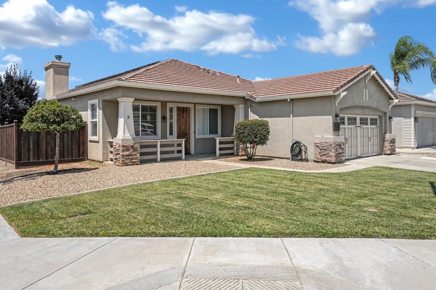 1530 Liberty Ct, Hollister, CA 95023