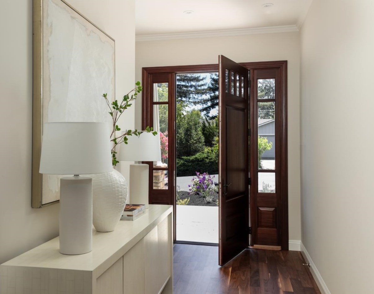 1220 Sandalwood Ln, Los Altos, CA 94024