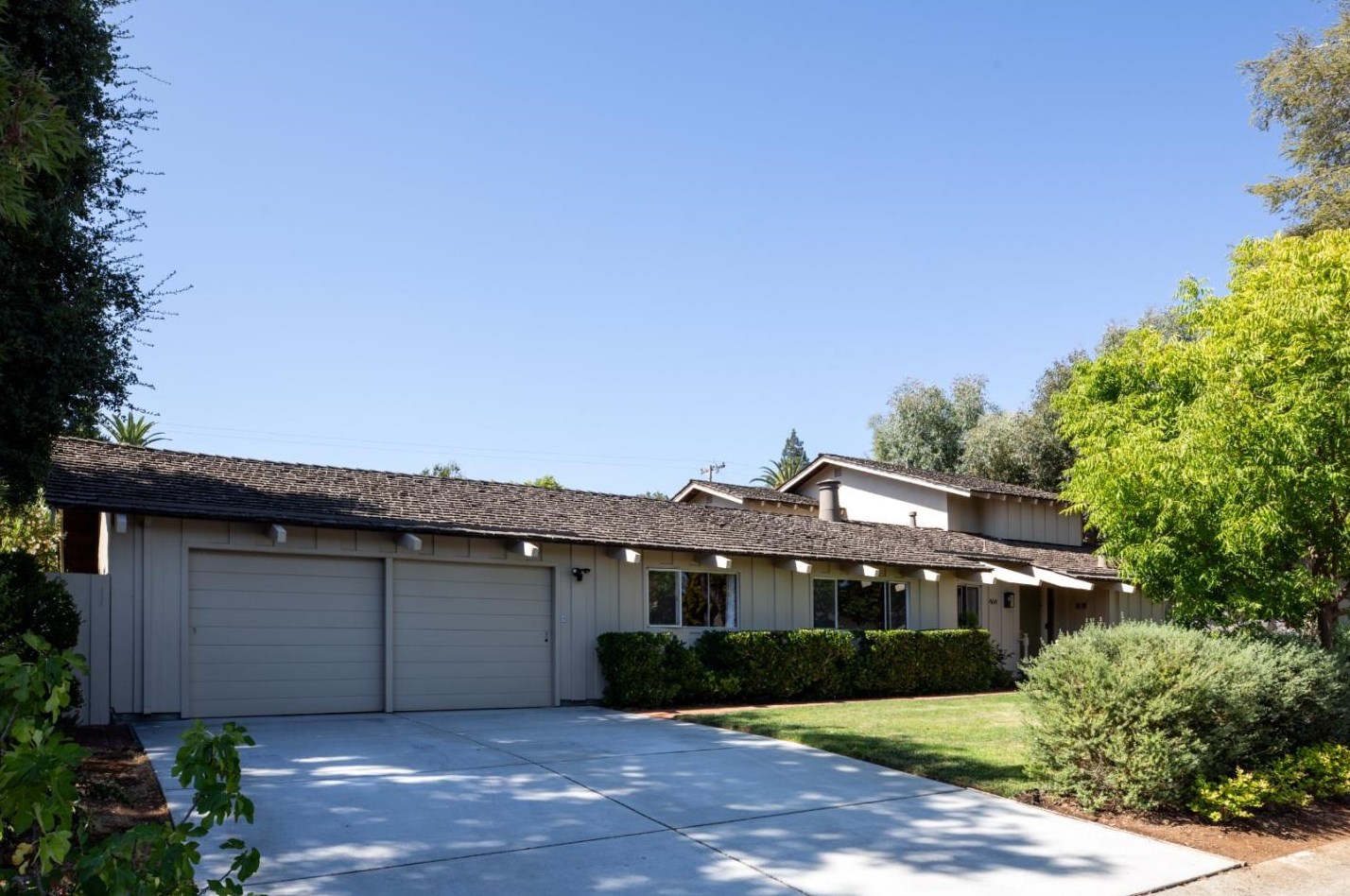 464 Santa Barbara Dr, Los Altos, CA 94022