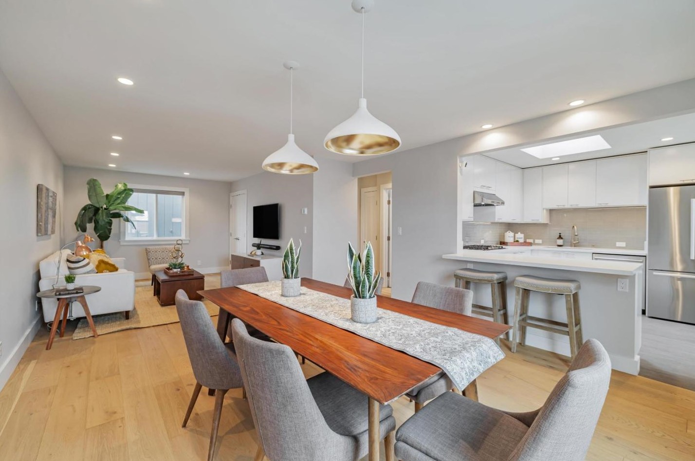 1922 33rd Ave, San Francisco, CA 94116-1125
