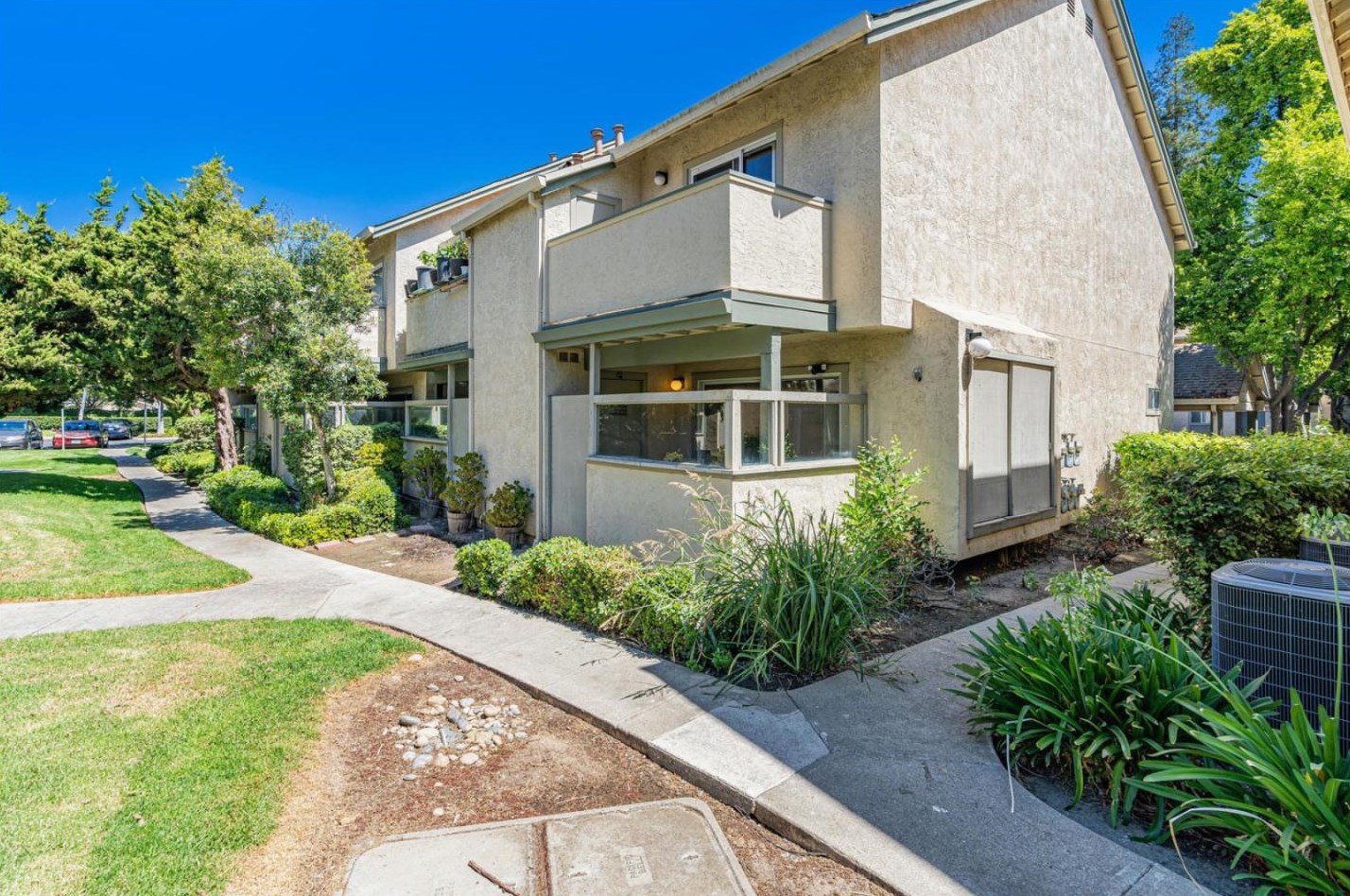 1071 Summerain Ct, San Jose, CA 95122