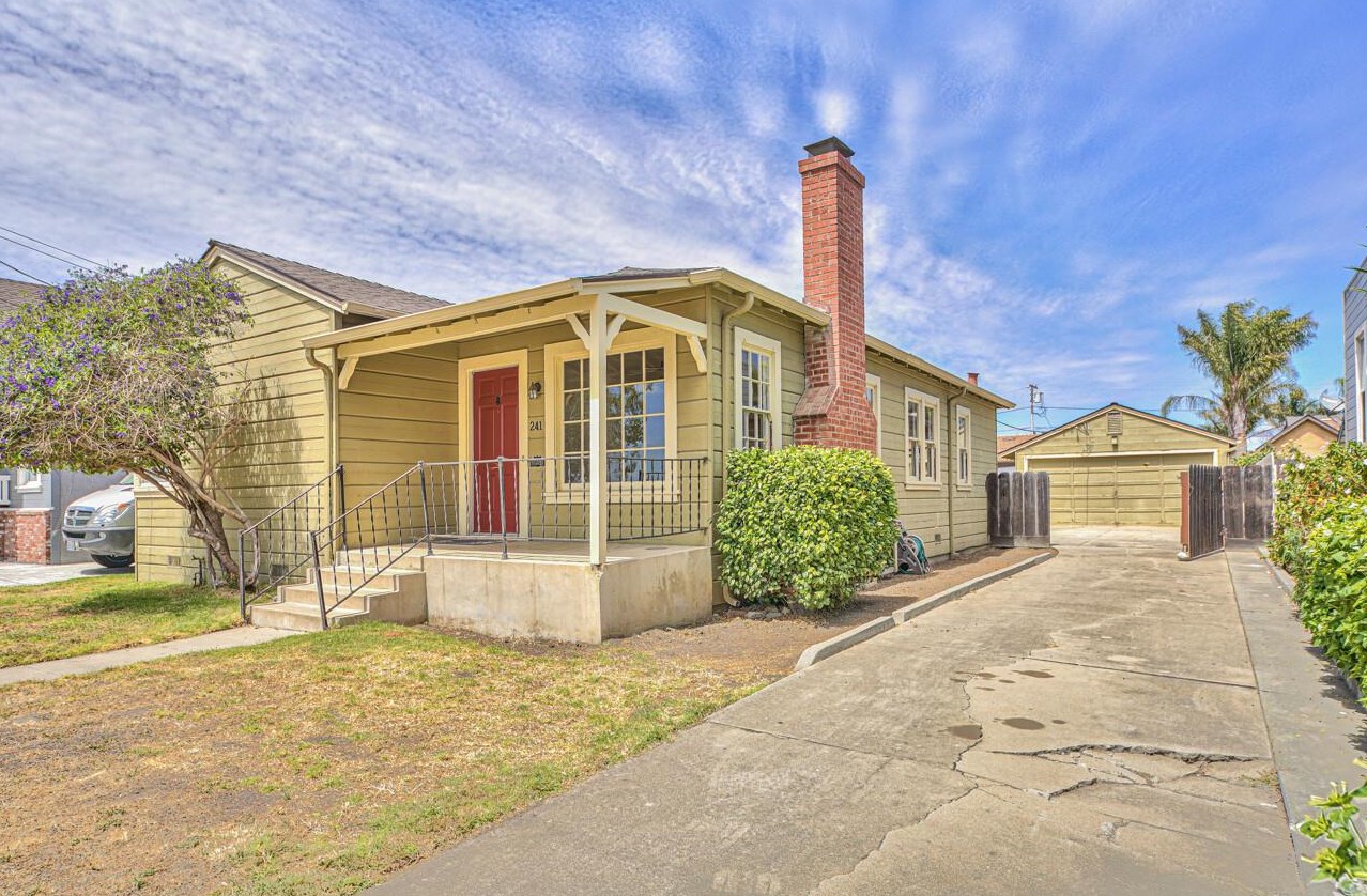 241 Maple St, Salinas, CA 93901