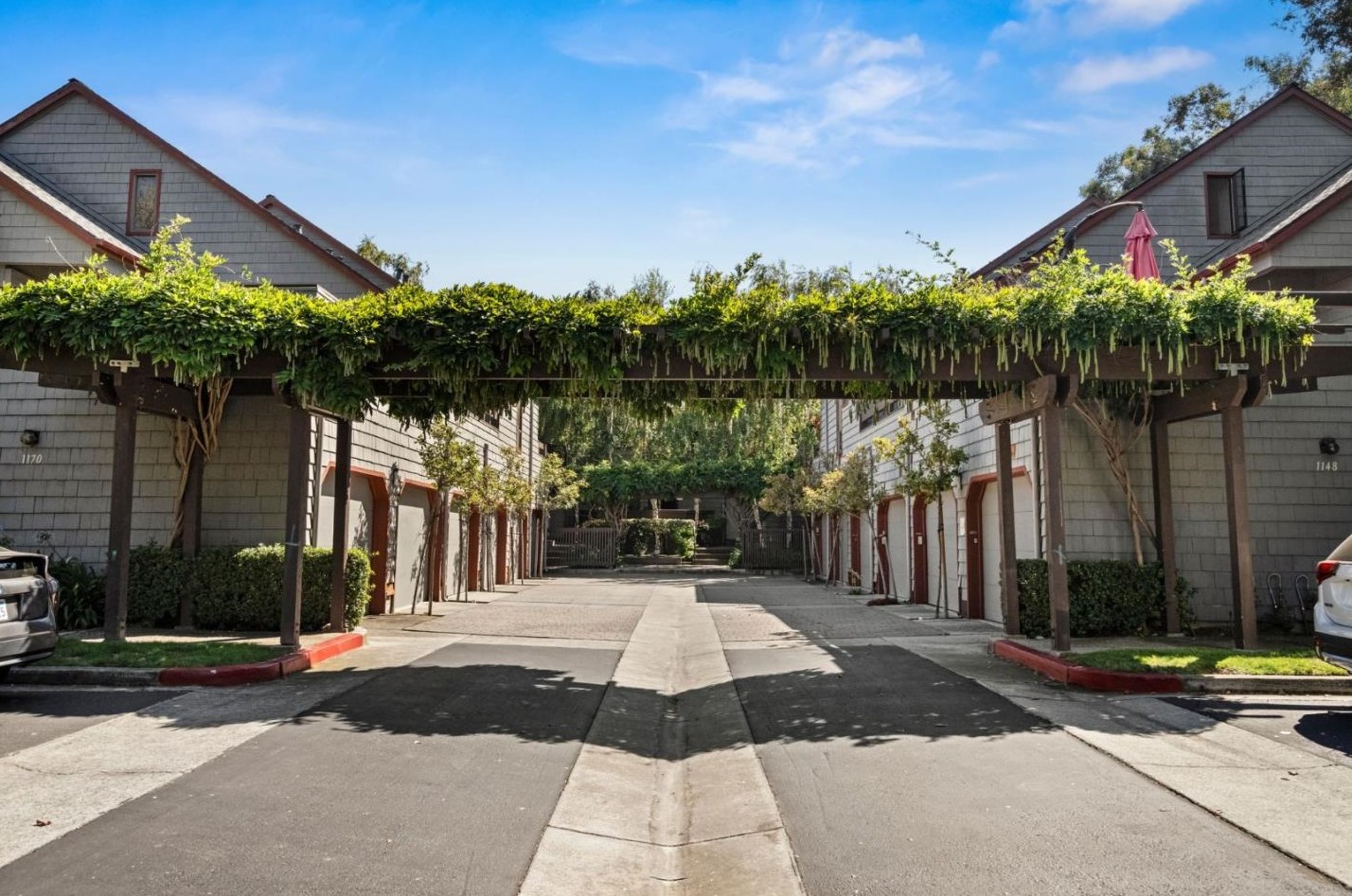 1156 Shoreline Dr, San Mateo, CA 94404-2038