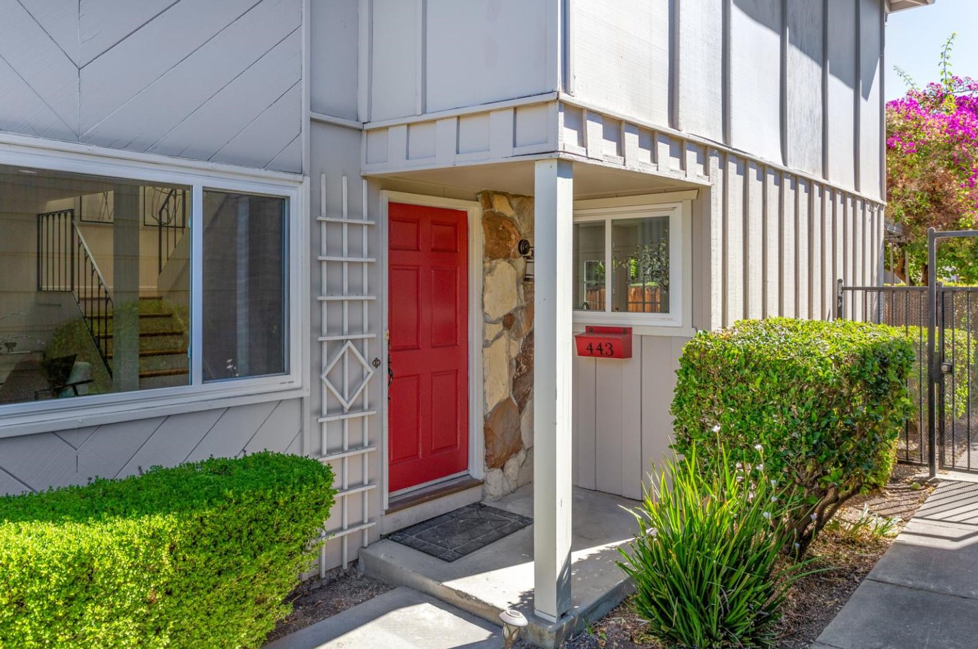 443 Lotus Ln, Mountain View, CA 94043