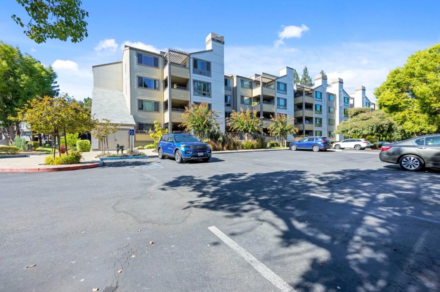1271 Poplar Ave 210, Sunnyvale, CA 94086