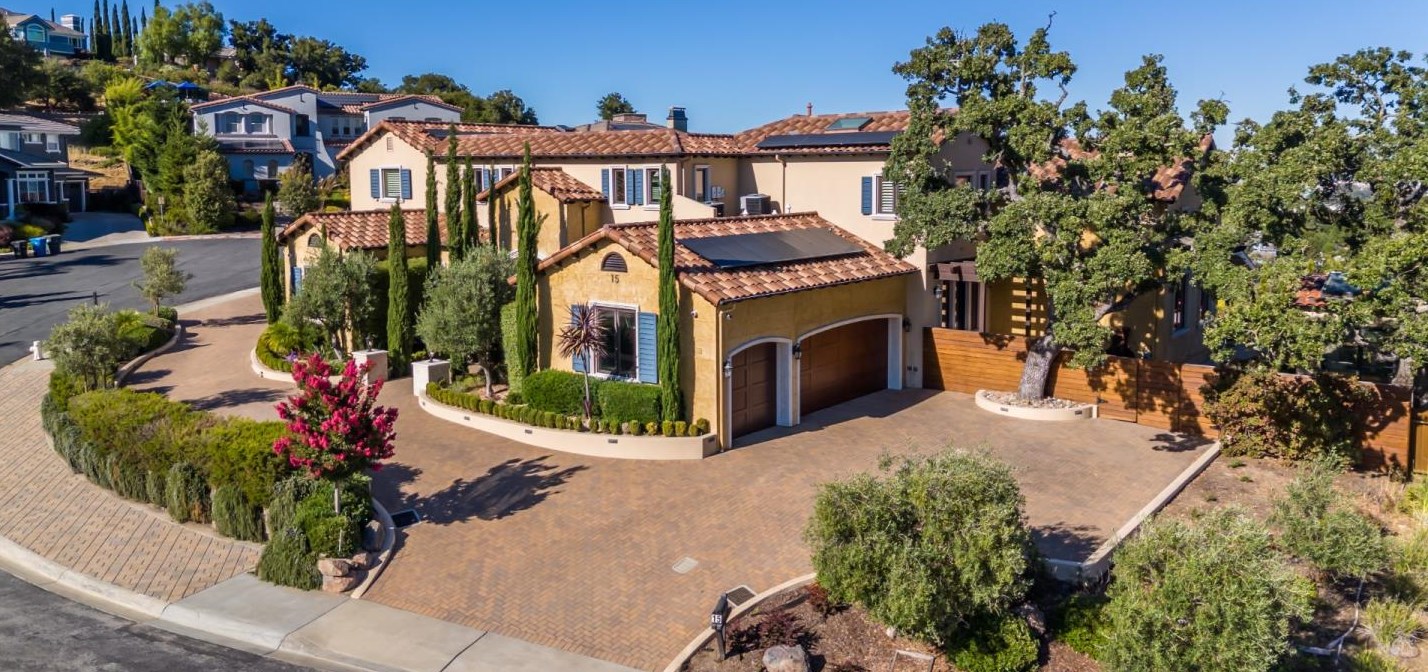 15 Rathgar Ct, Redwood City, CA 94062